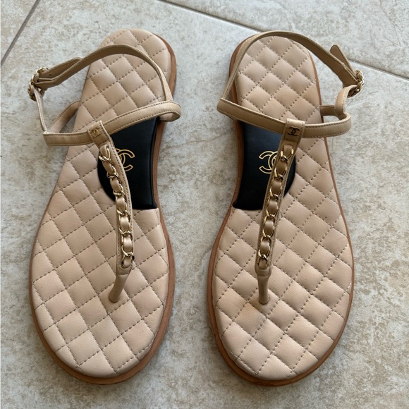 Authentic Chanel Classic Beige/Nude Lambskin Chain T Strap Sandals - Picture 2 of 9